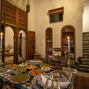 Bed & Breakfast Dar Authentic - Familly Hosting, Fez